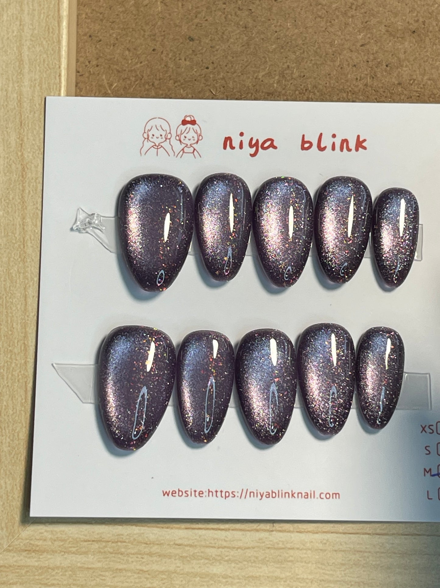 Medium cat eye (Short almond