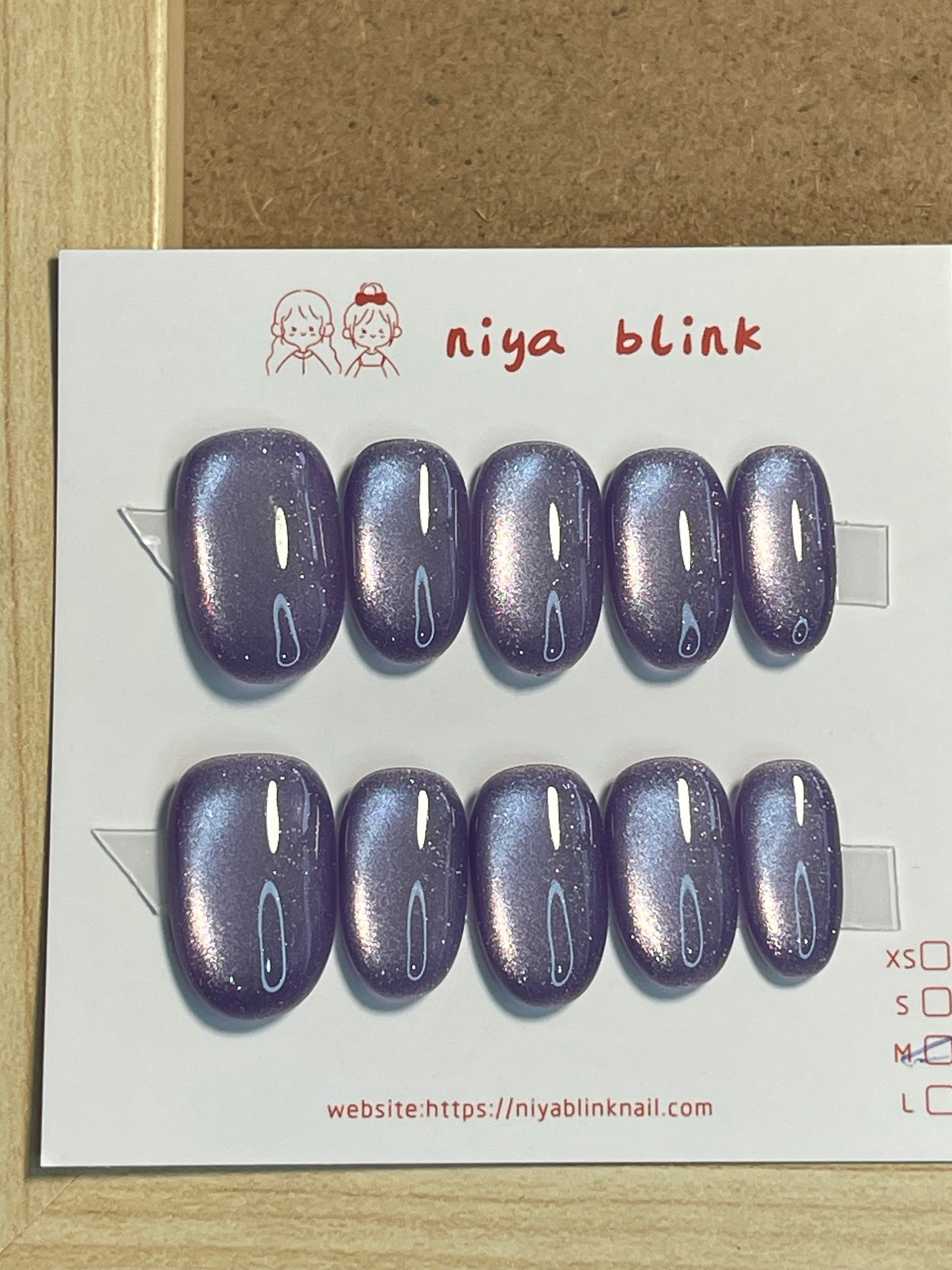 Medium cat eye （Short oval