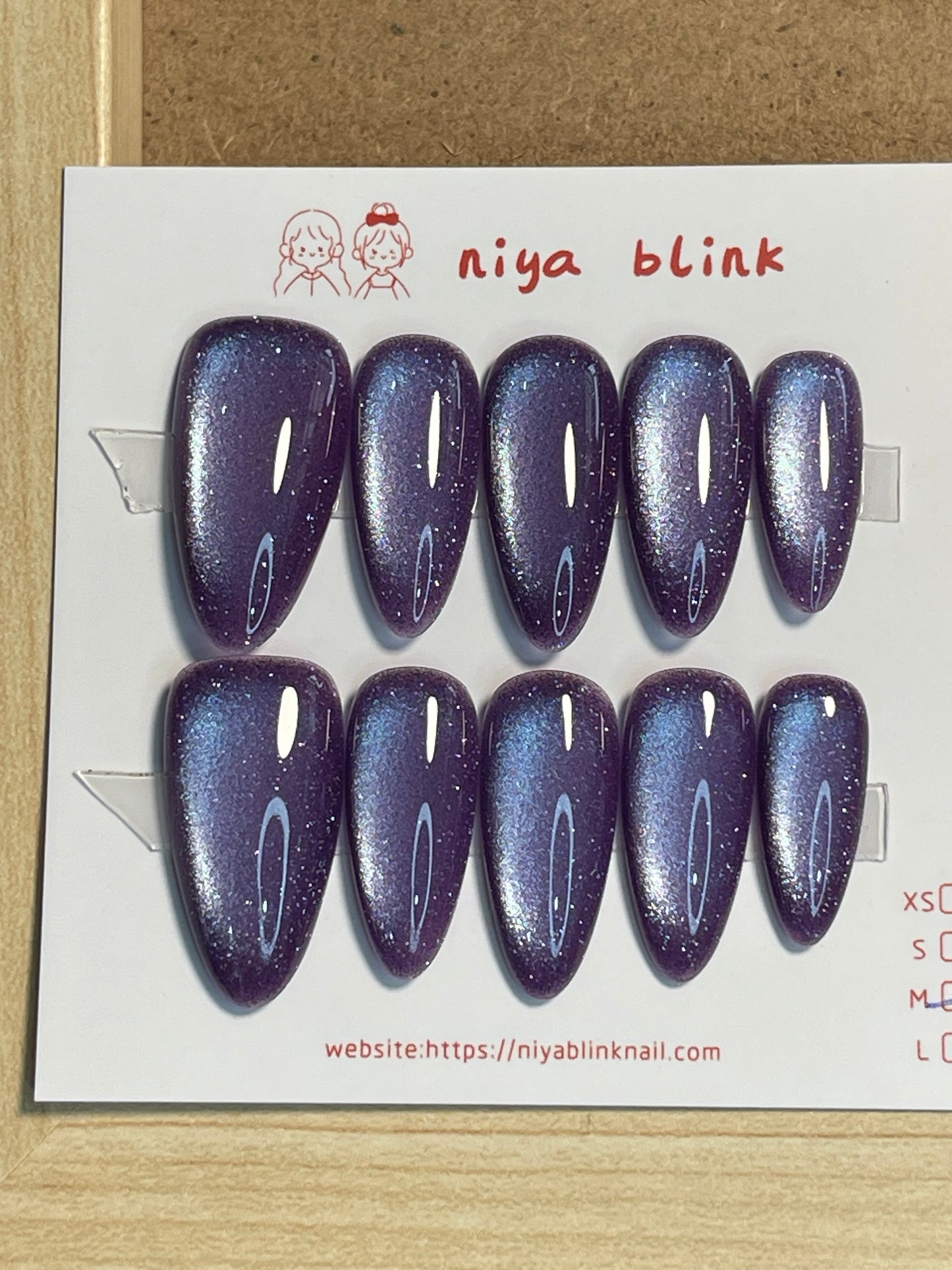 medium cat eye (Medium Almond
