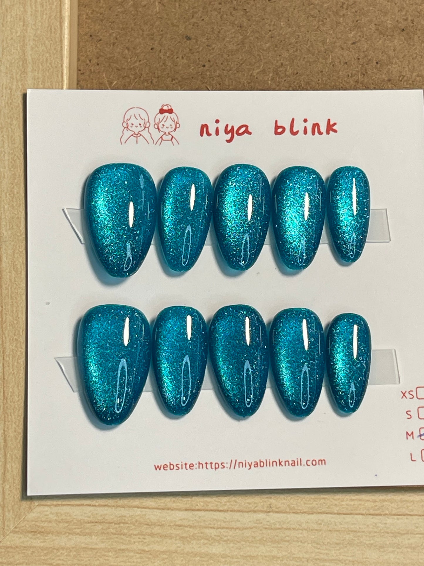 Medium cat eye （Short almond