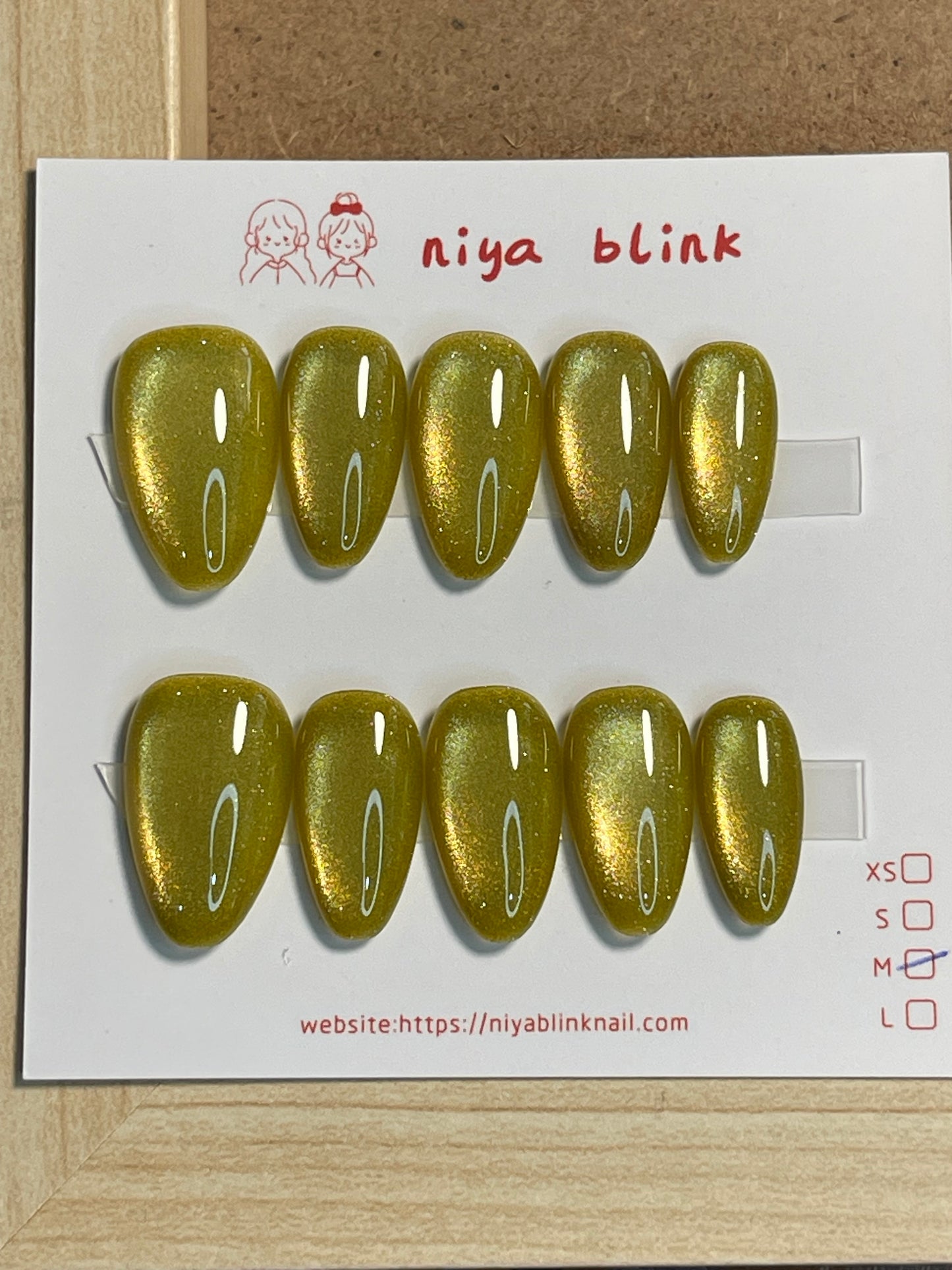 Medium cat eye （Short almond