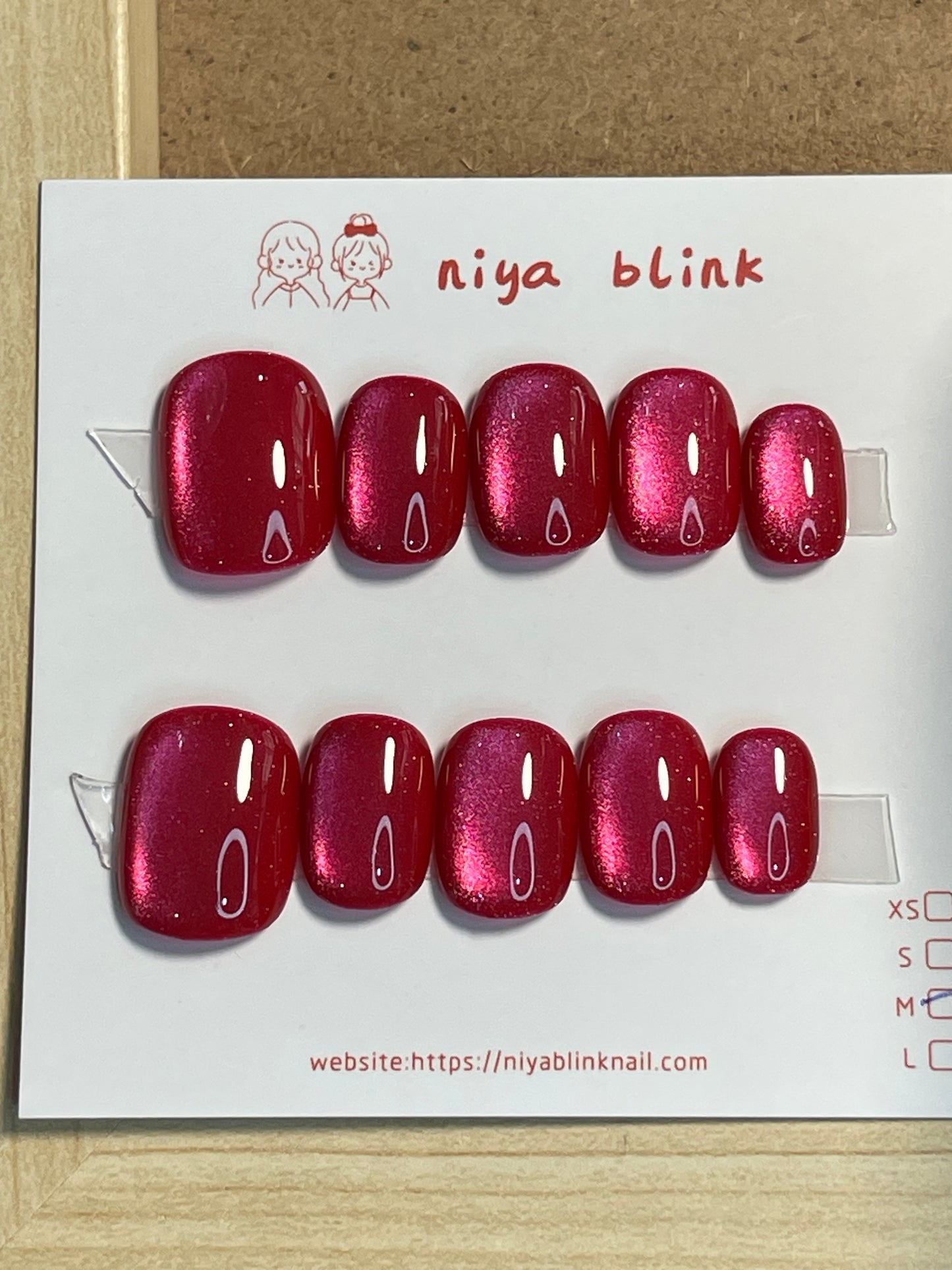 Medium cat eye （Square