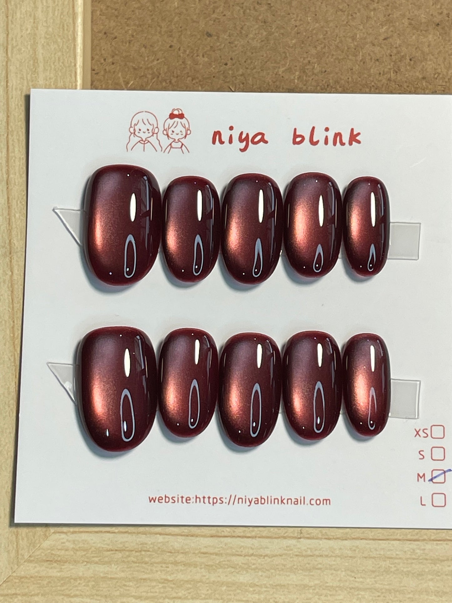 Medium cat eye （Short oval