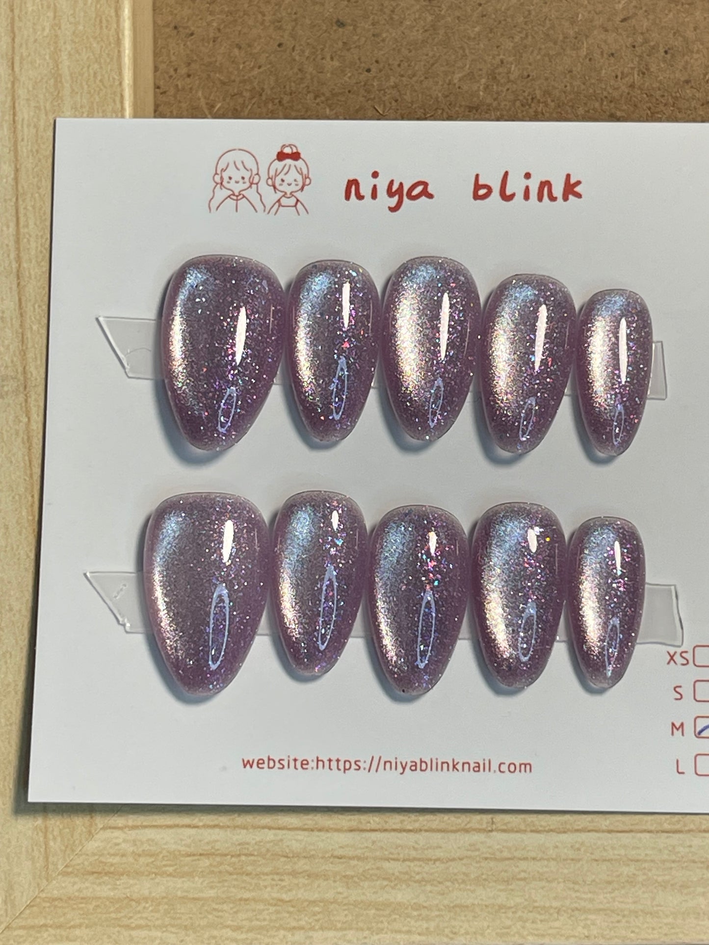 Medium cat eye （Short oval
