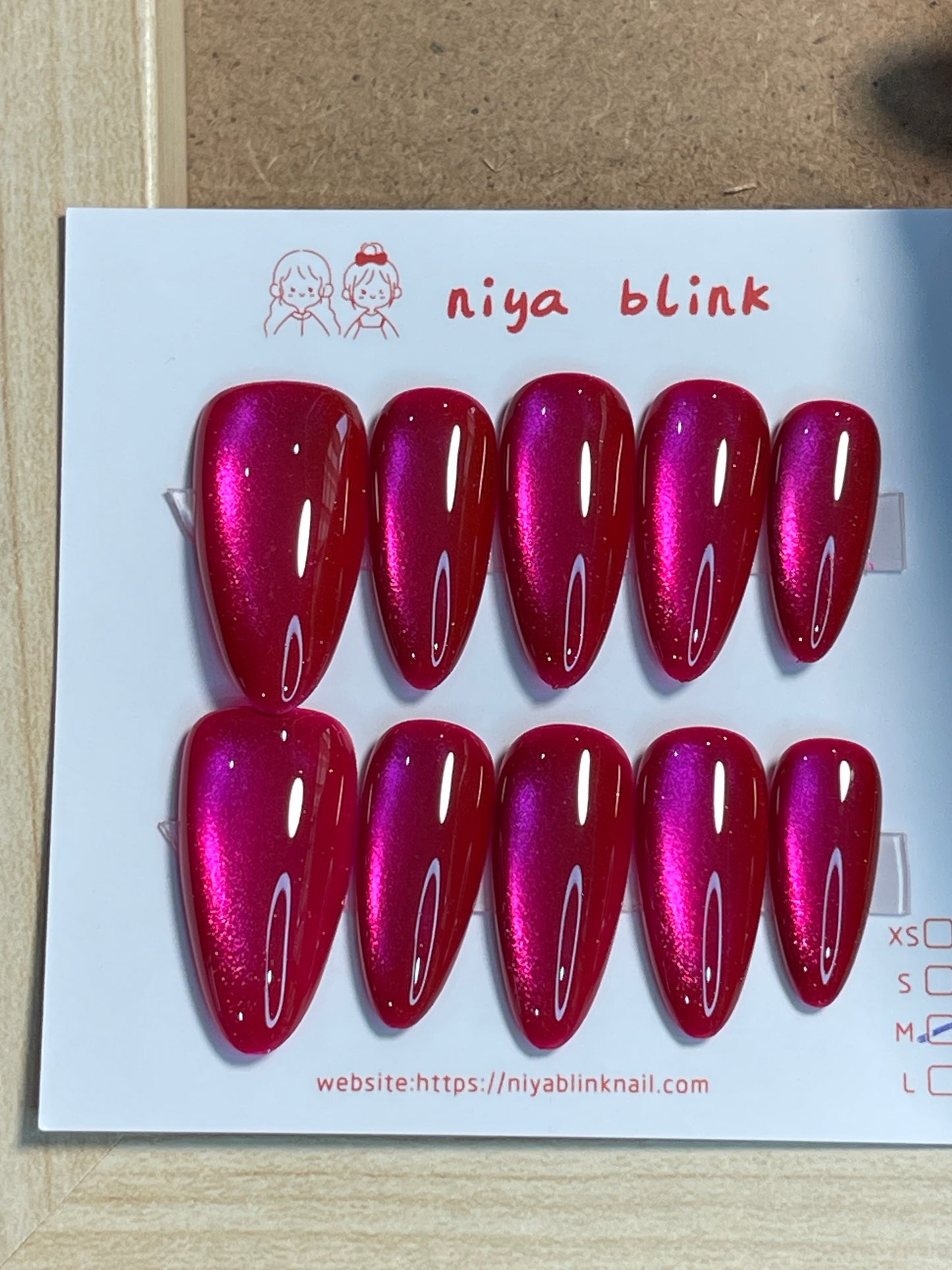 medium cat eye (Medium Almond