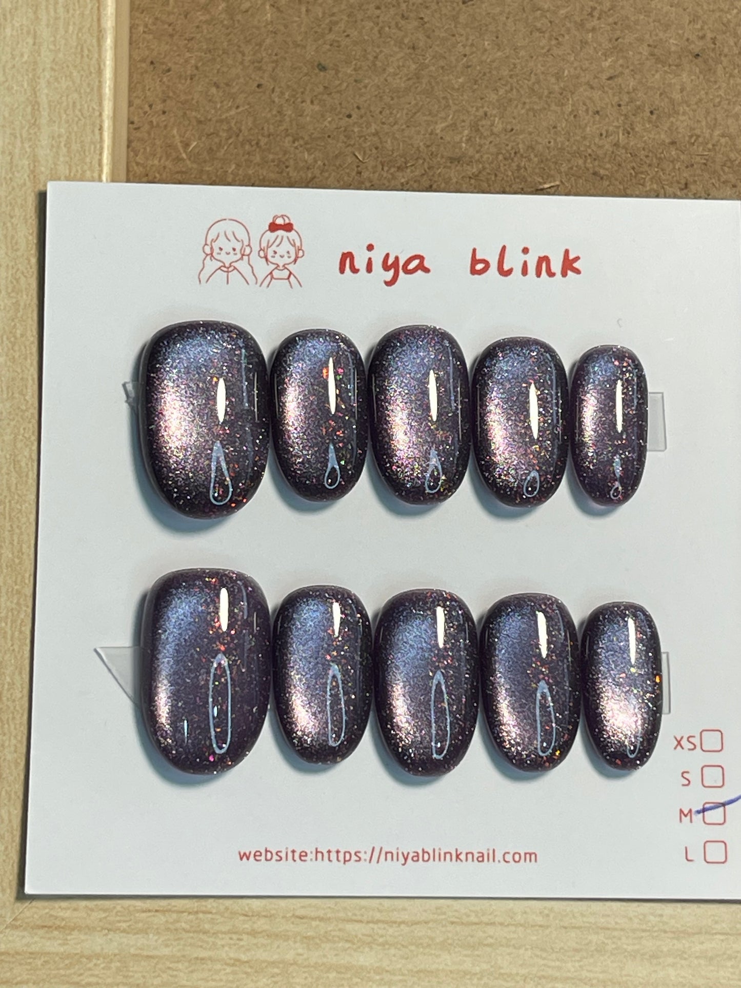 Medium cat eye （Short oval