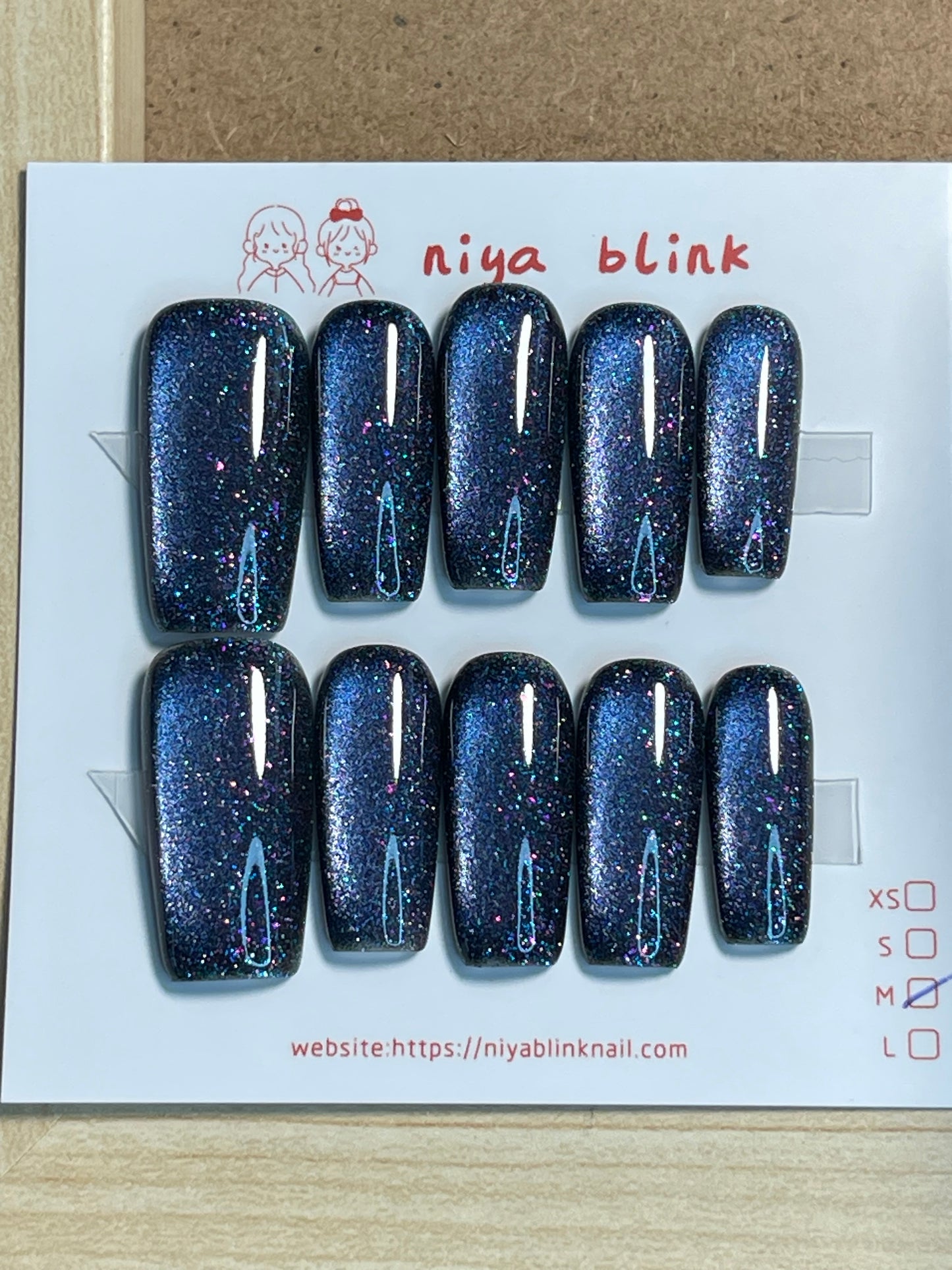 medium cat eye (Coffin Shape