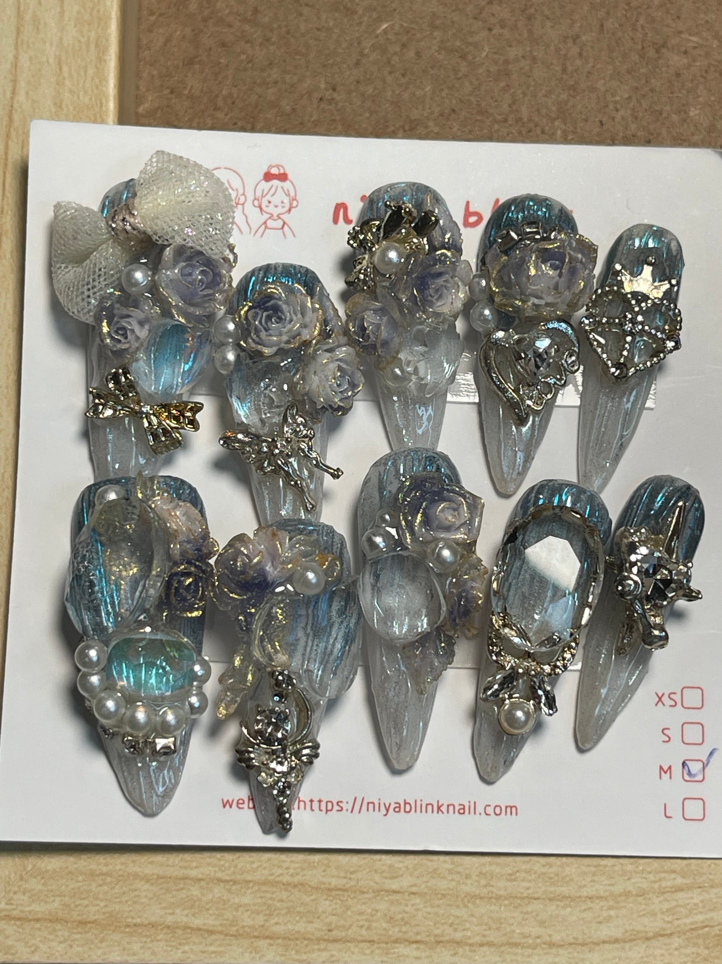Medium 3613