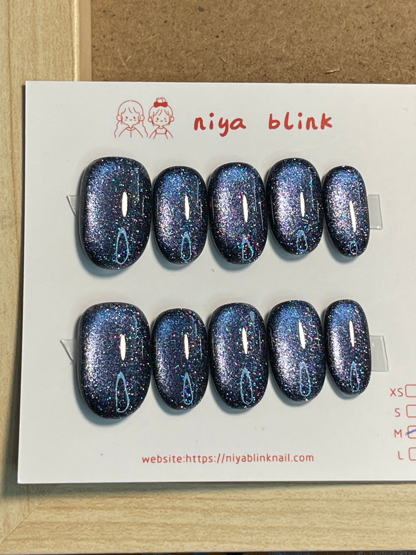 Medium cat eye （Short oval