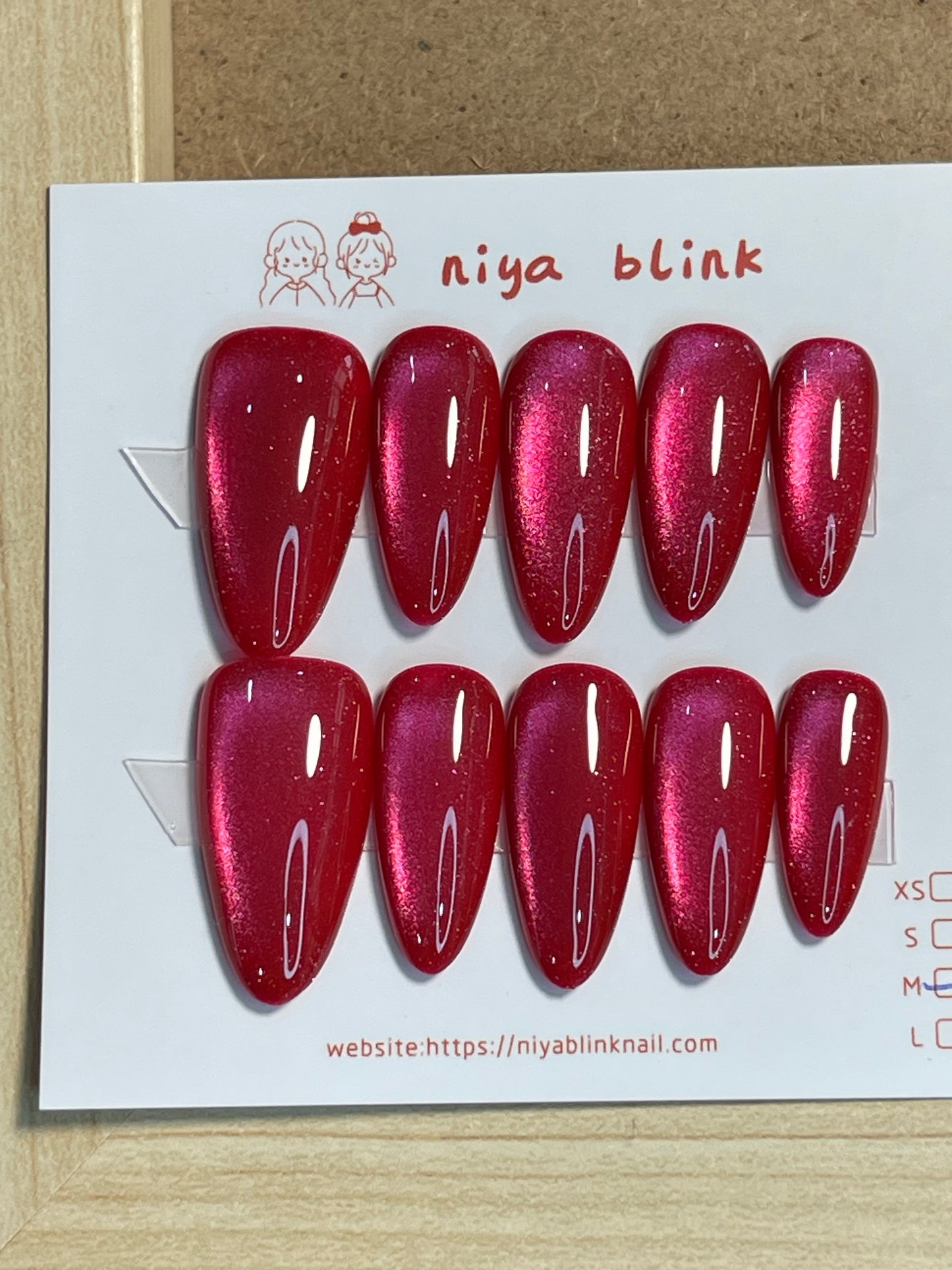 medium cat eye (Medium Almond