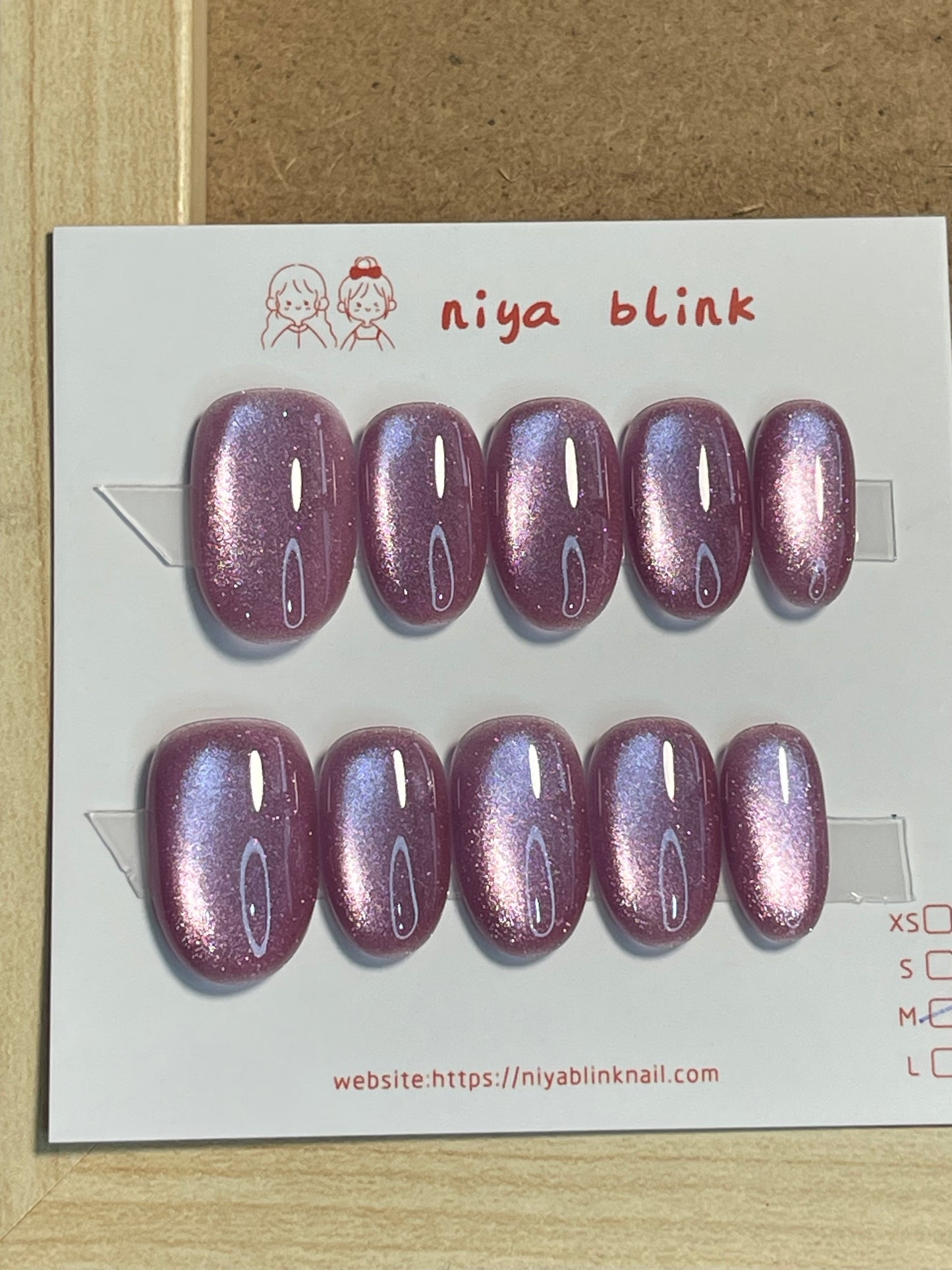 Medium cat eye （Short oval