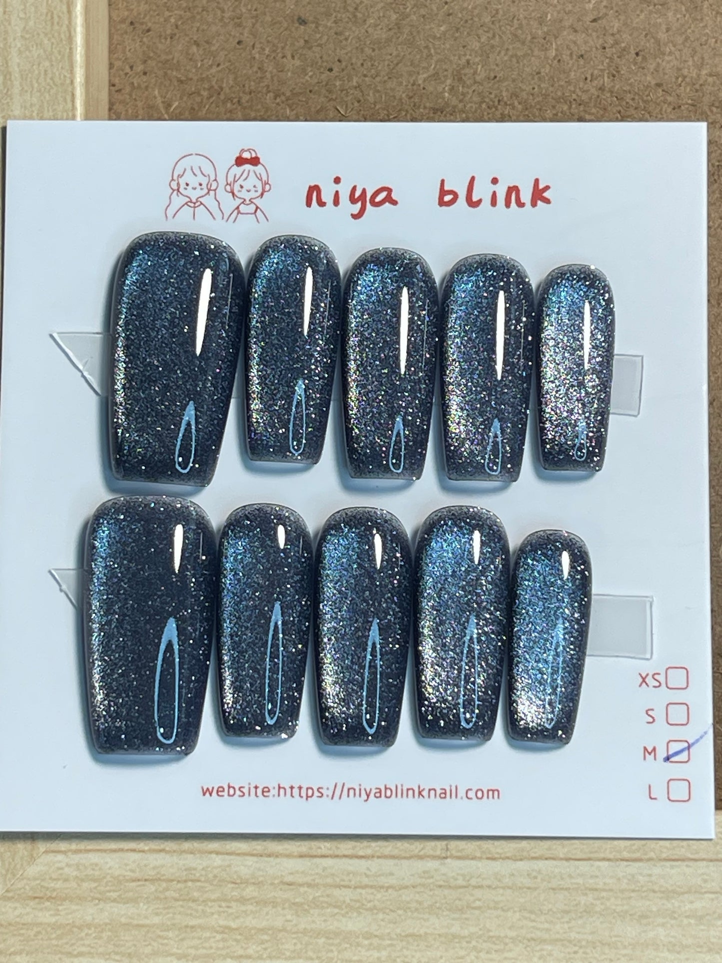 medium cat eye (Coffin Shape
