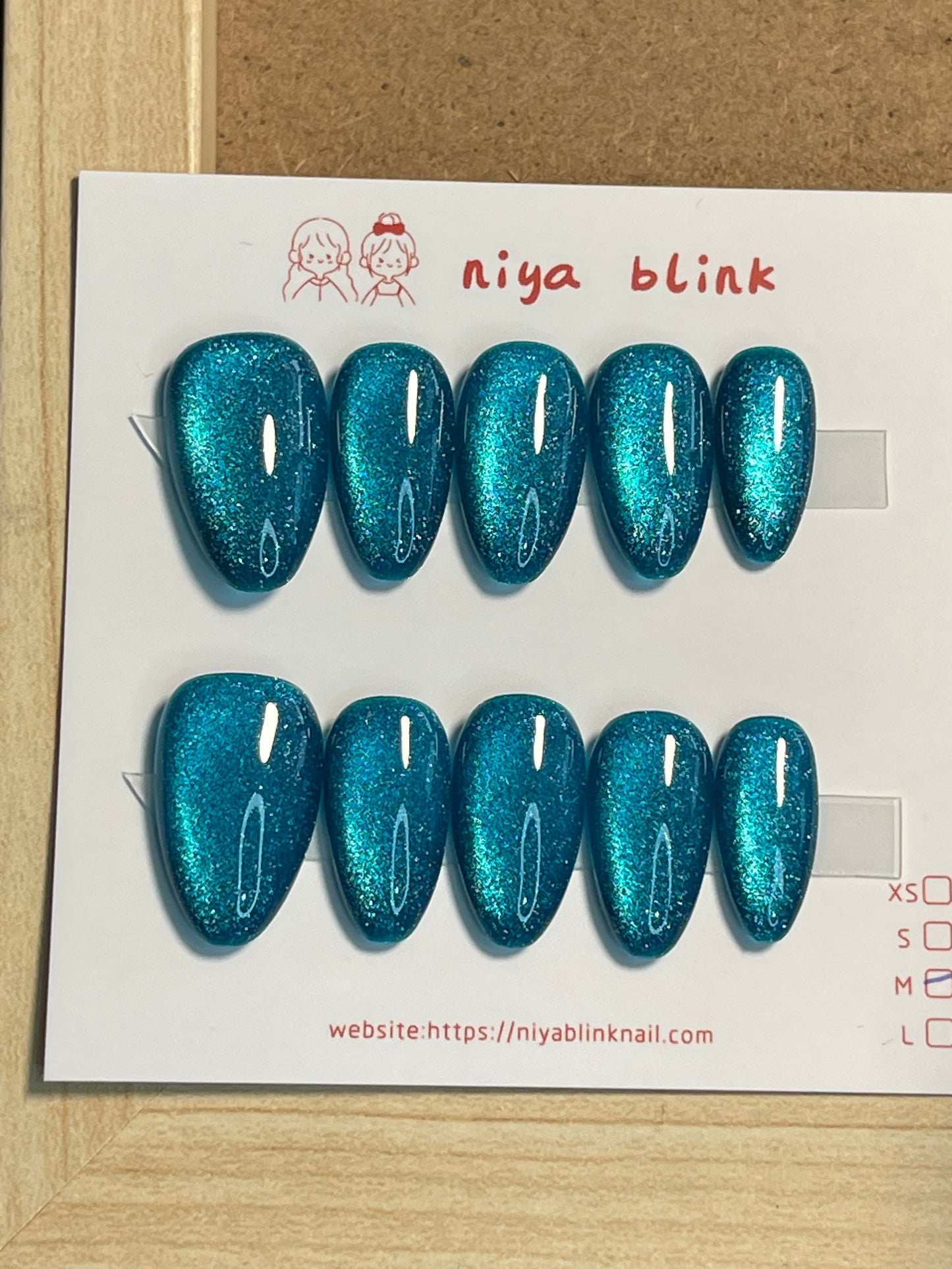 Medium cat eye （Short almond