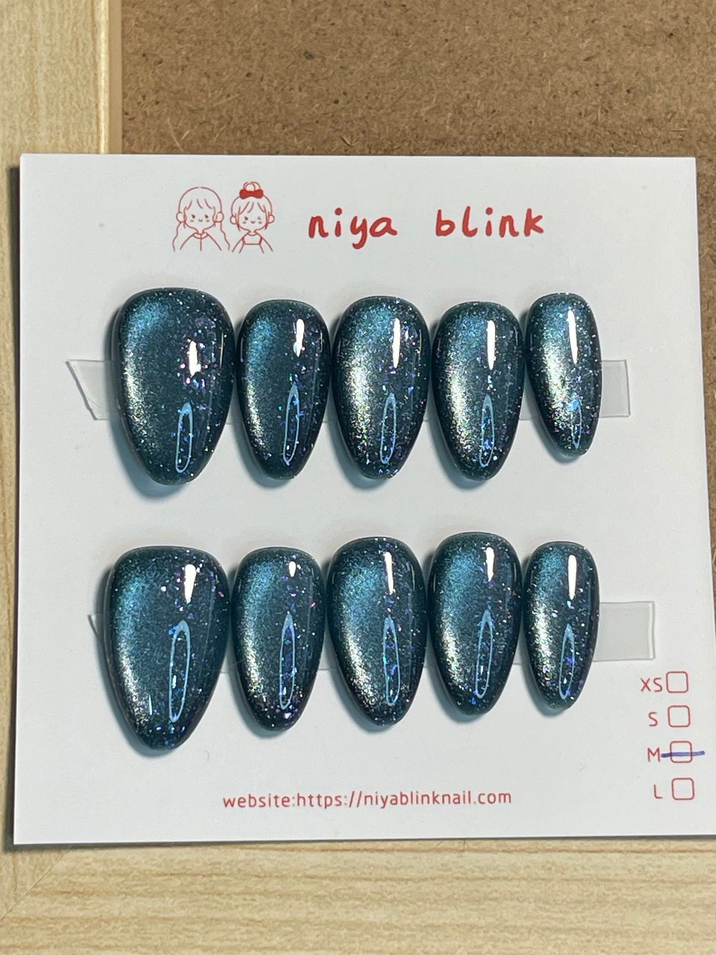 Medium cat eye （Short almond