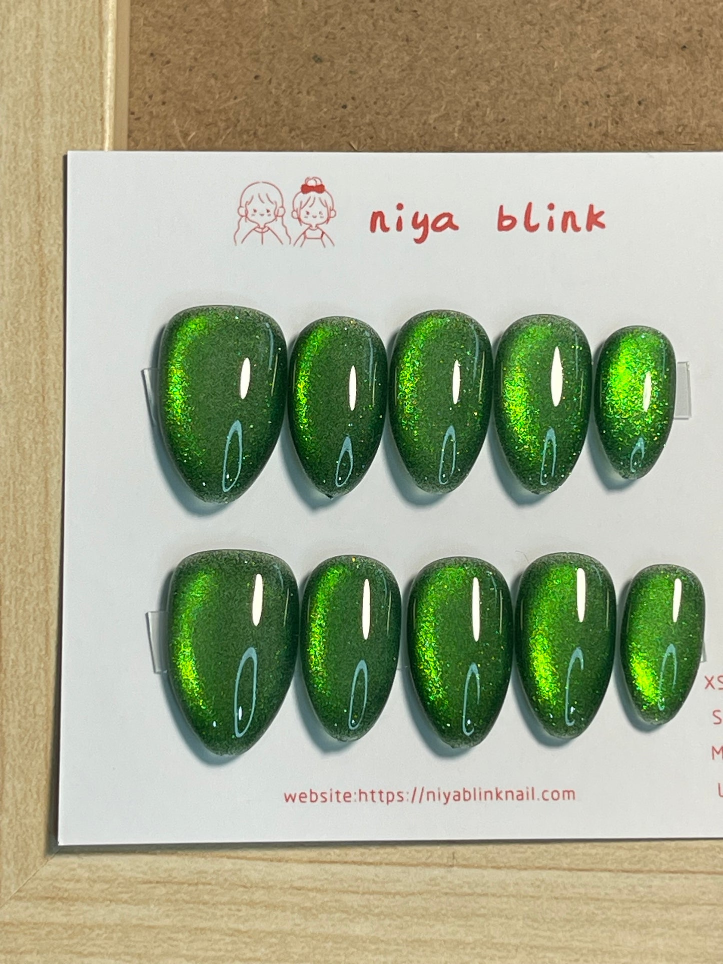 Medium cat eye （Short almond