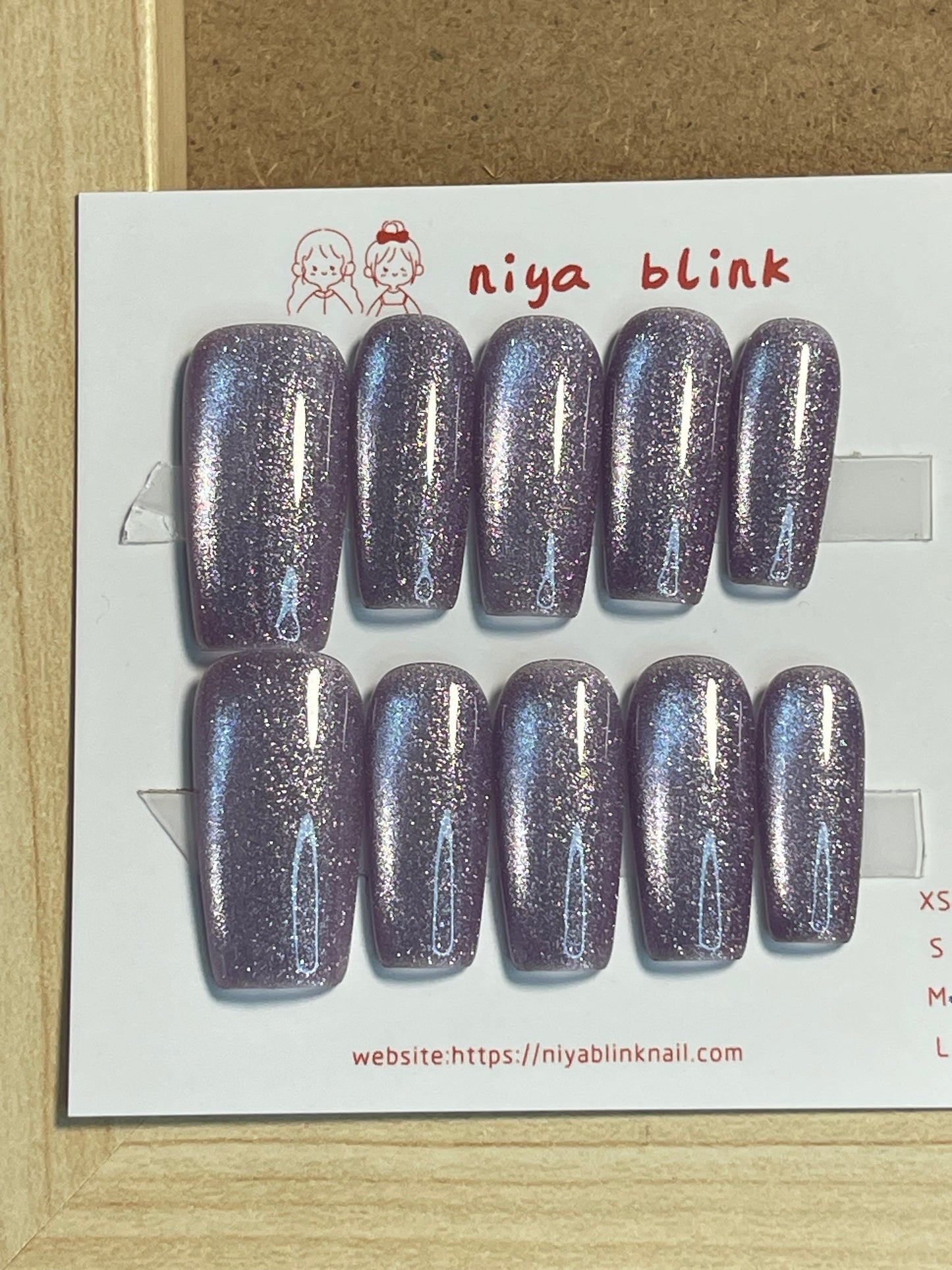 medium cat eye (Coffin Shape