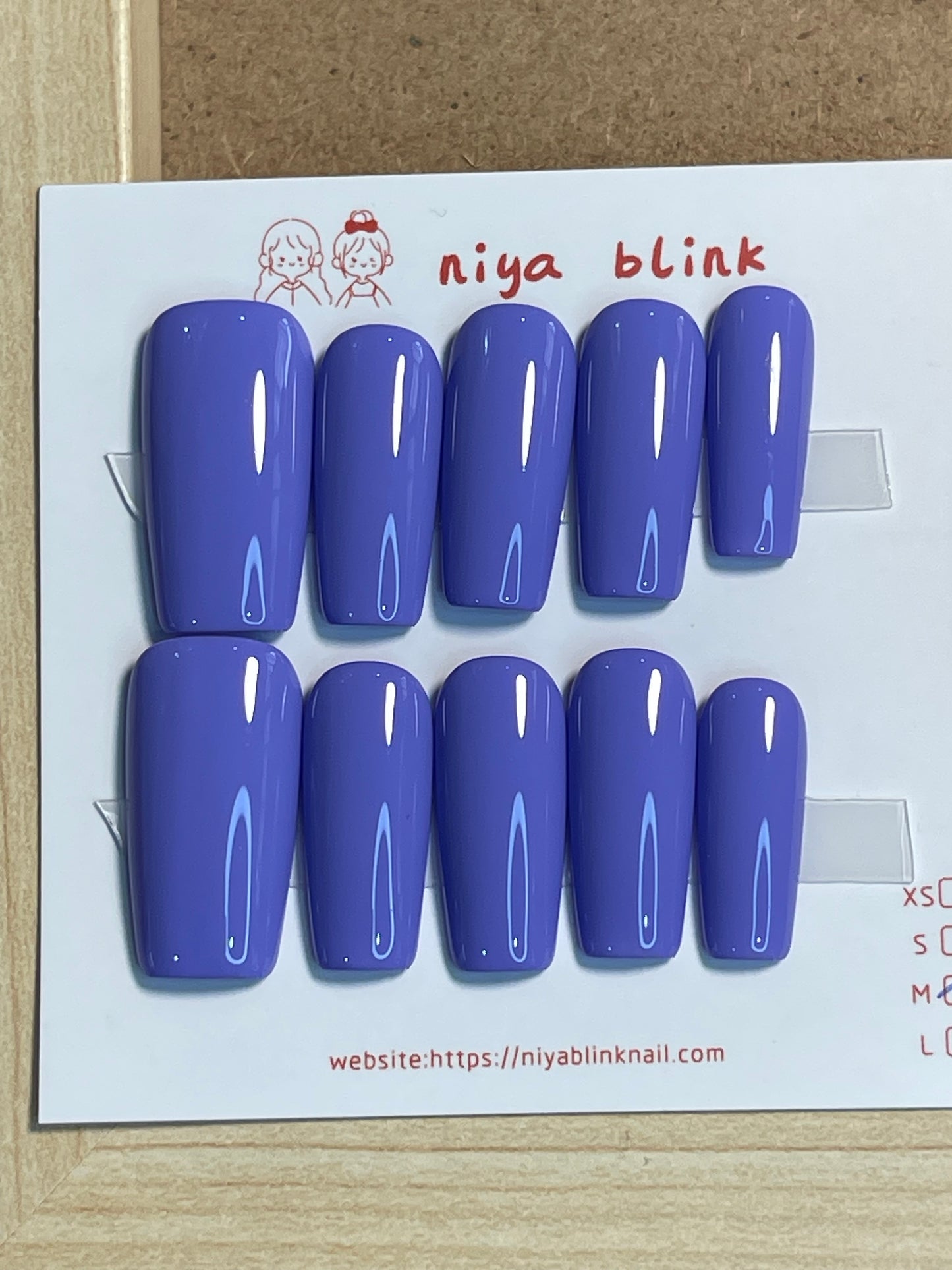 medium cat eye (Coffin Shape