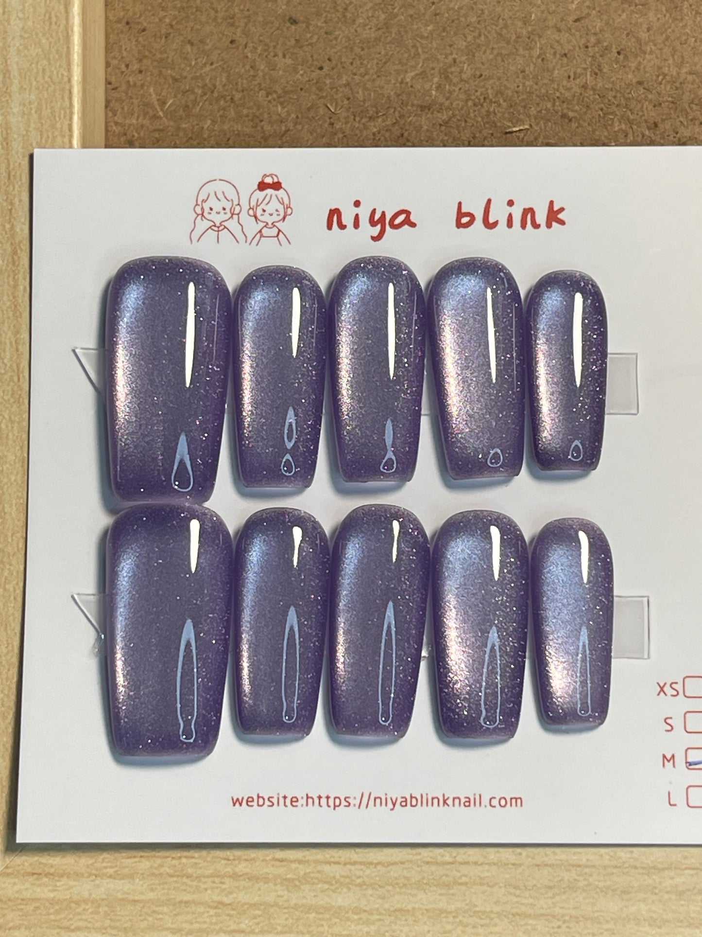 medium cat eye (Coffin Shape