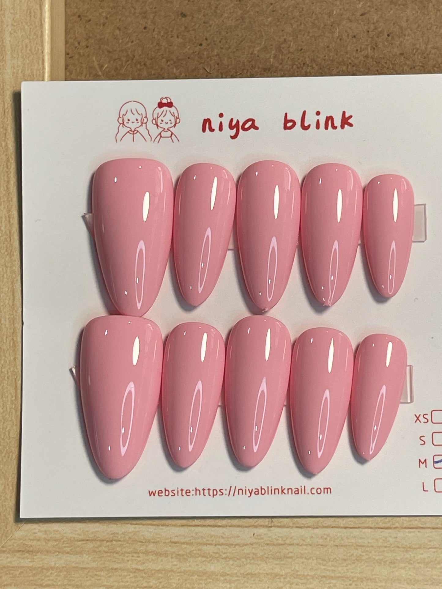 medium cat eye (Medium Almond