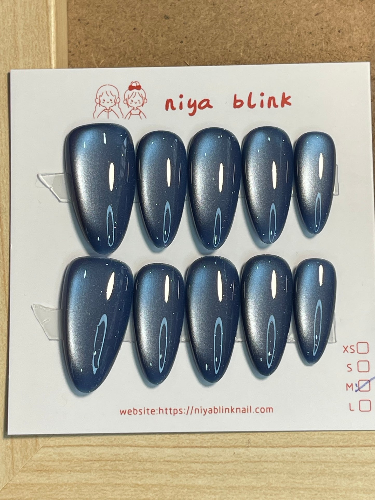medium cat eye (Medium Almond