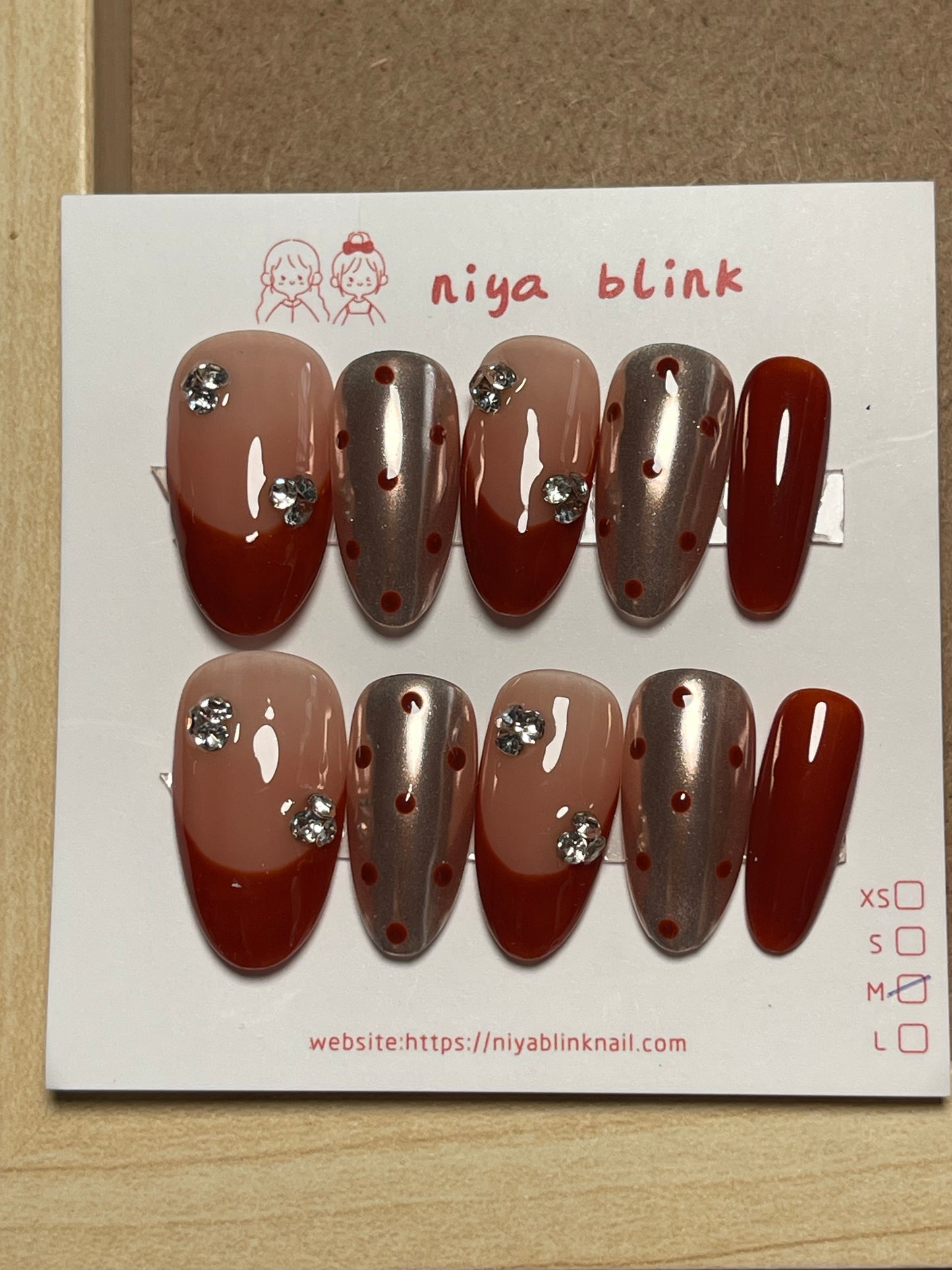 Medium 4285
