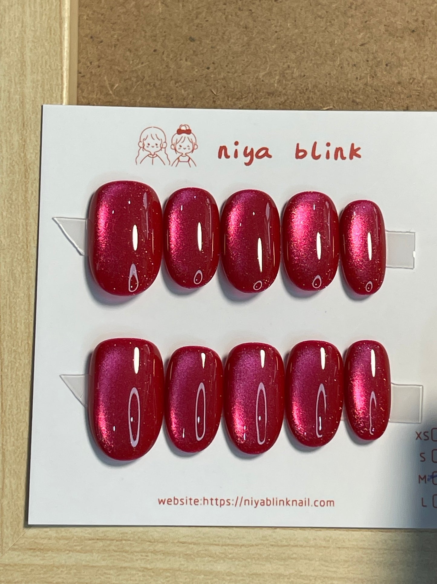 Medium cat eye （Short oval
