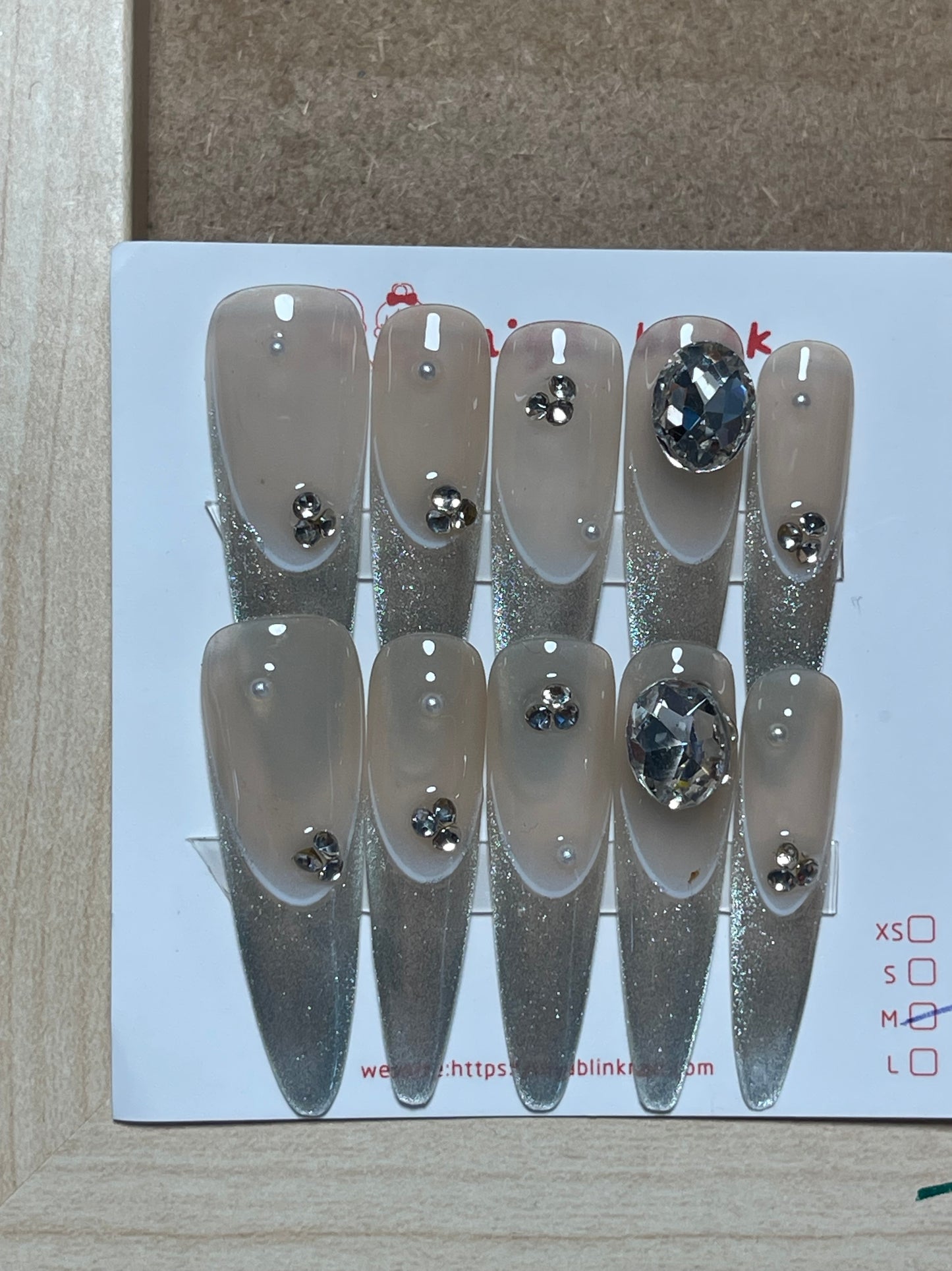 Medium 4624