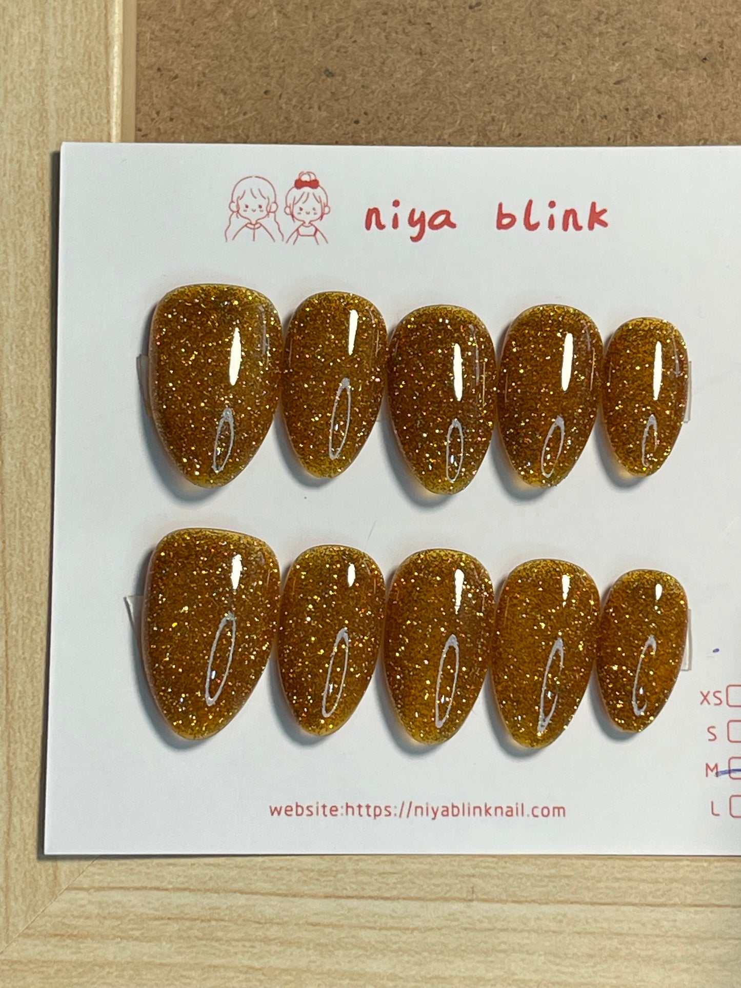 Medium cat eye （Short almond