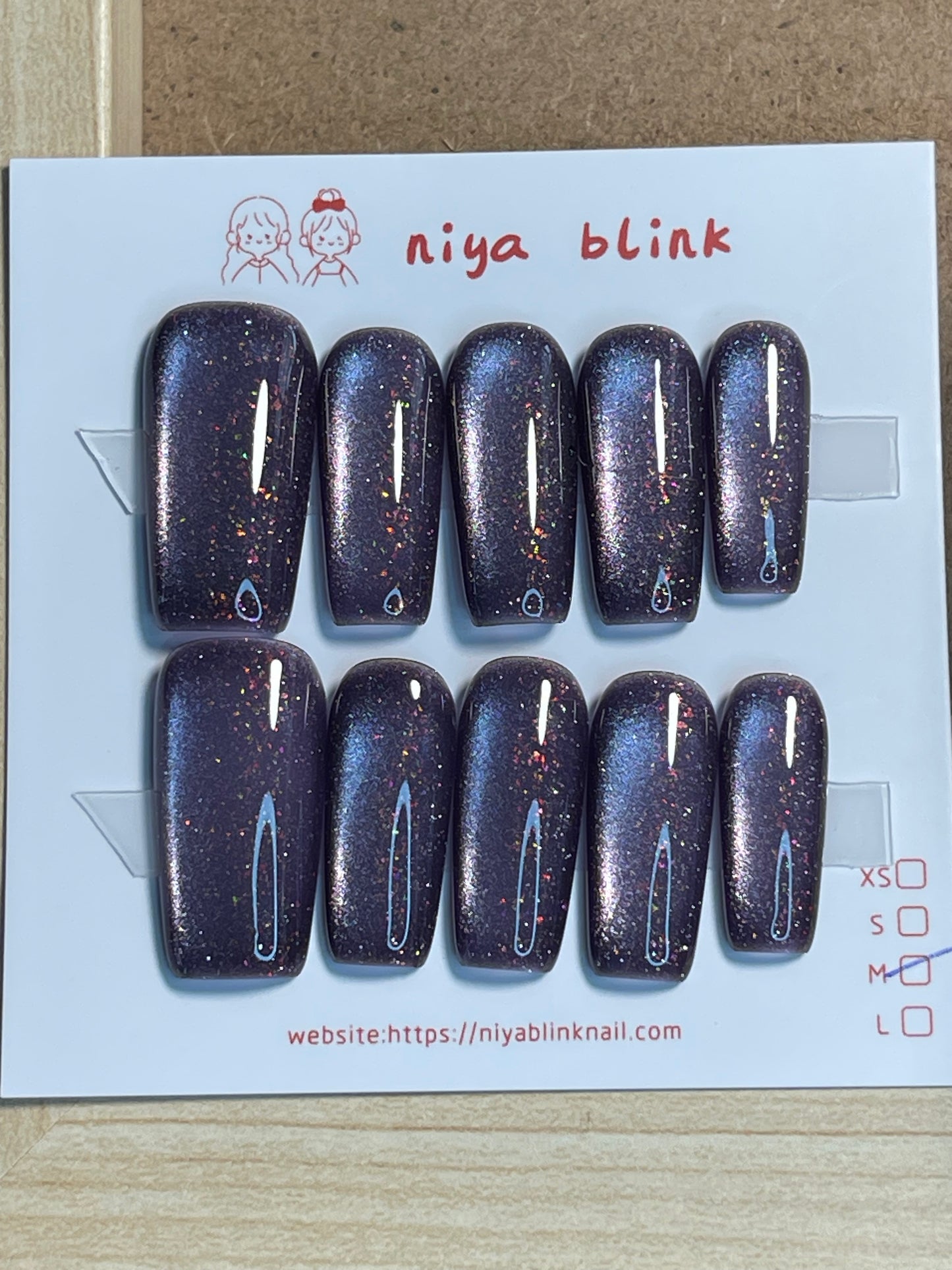 medium cat eye (Coffin Shape