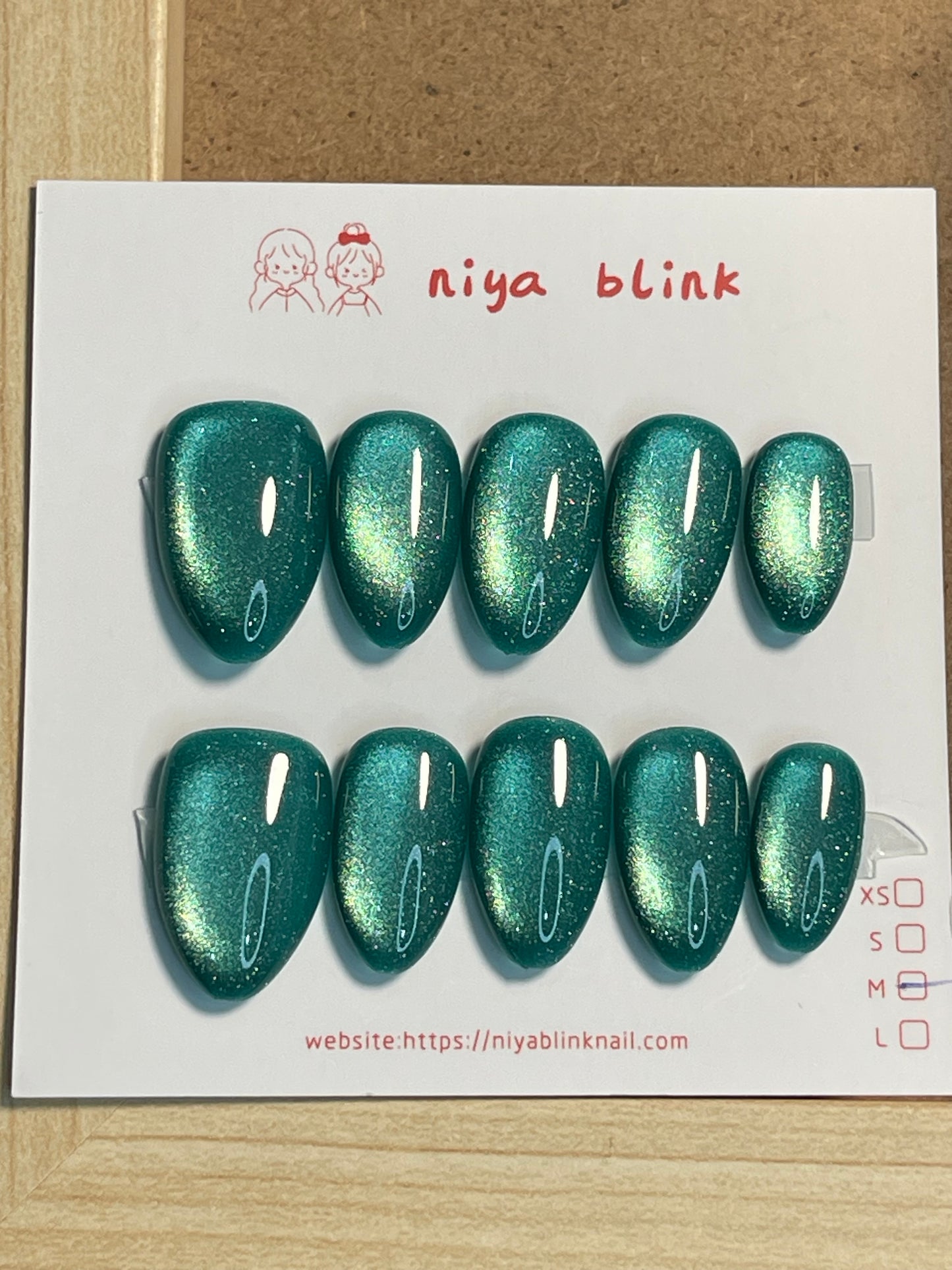 Medium cat eye （Short almond