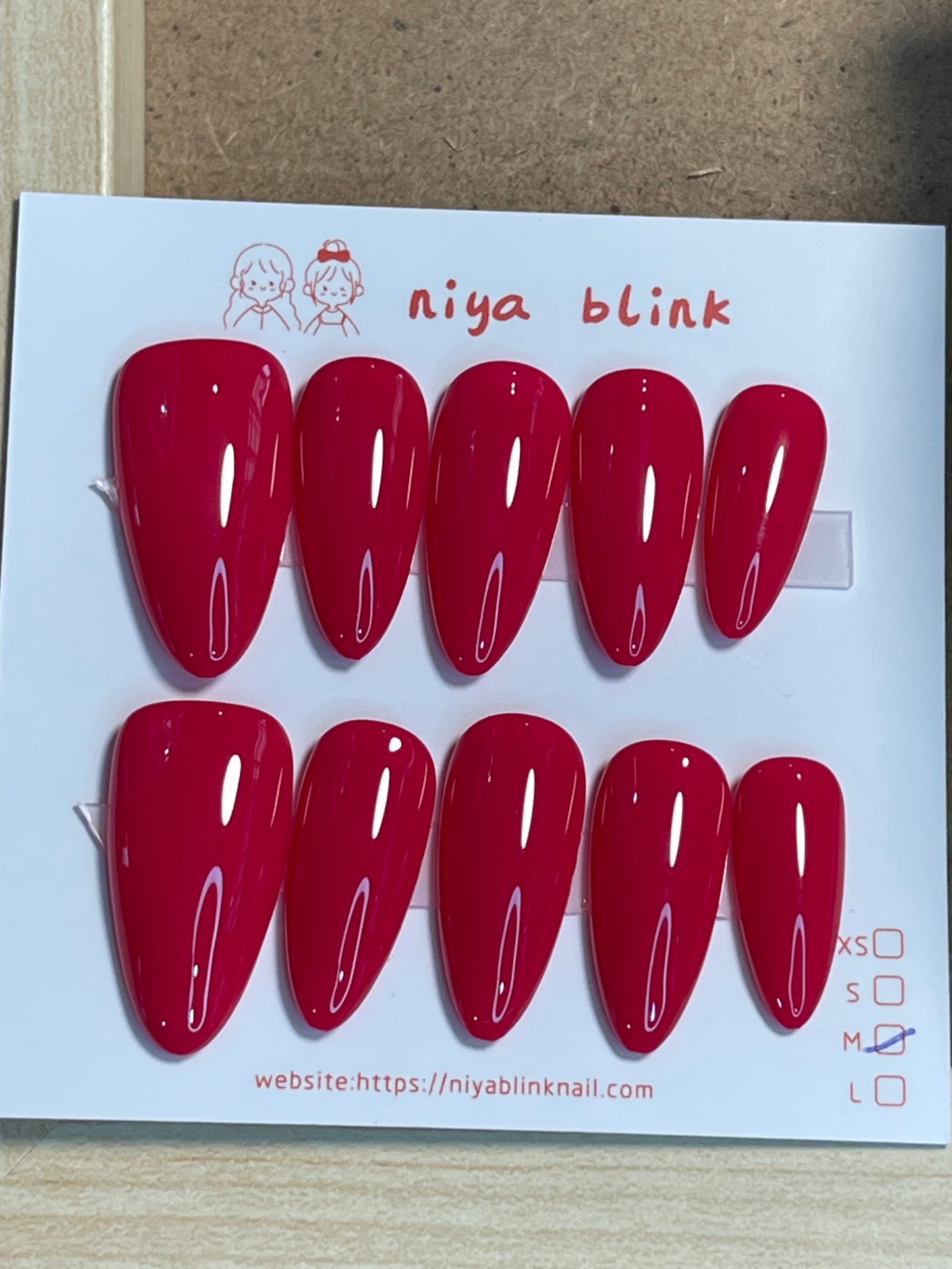 medium cat eye (Medium Almond