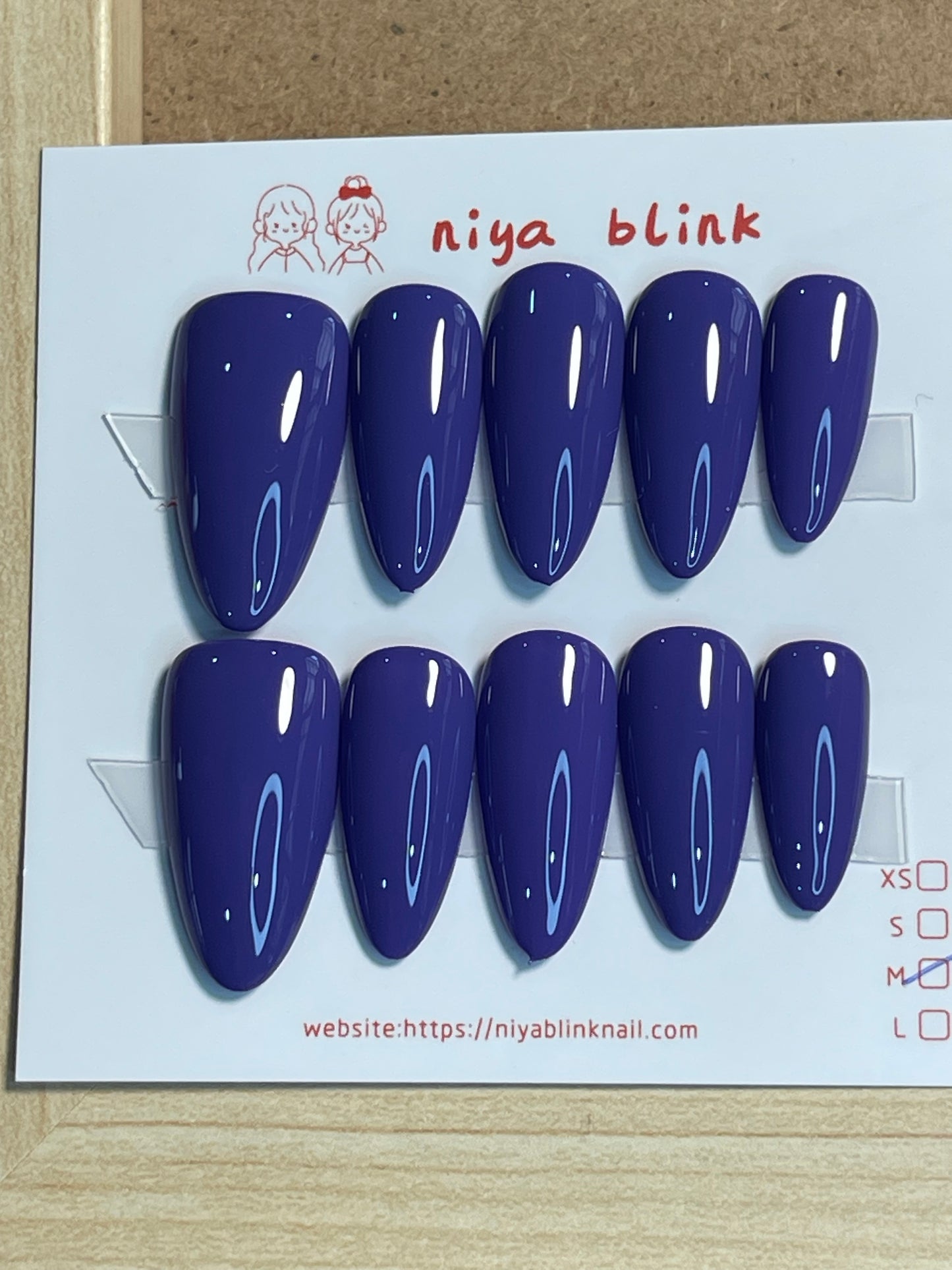 medium cat eye (Medium Almond