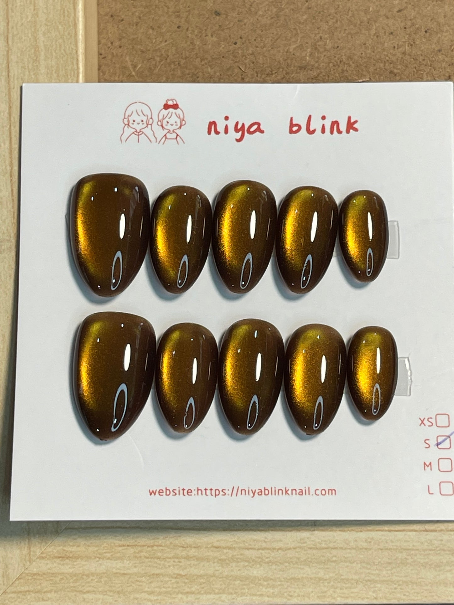 Medium cat eye （Short almond