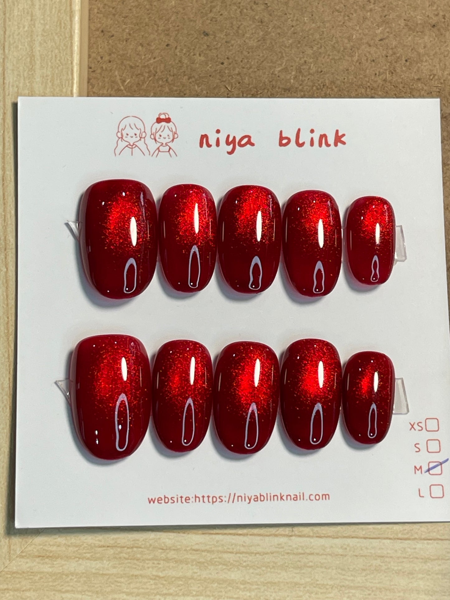 Medium cat eye （Short oval