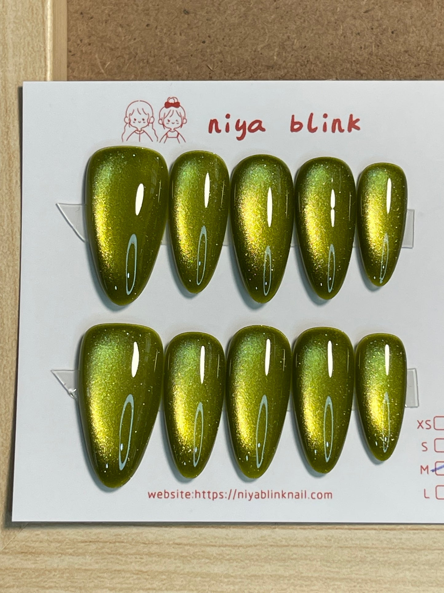 medium cat eye （Medium Almond